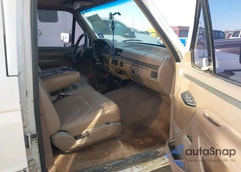 1995 Ford F350 z USA, uszkodzony, nr VIN 1FTJW35F1SEA71098
